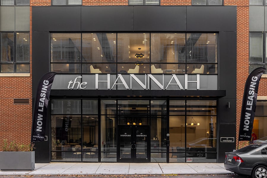 Where architectural elegance meets everyday comfort.
This building offers a refined, upscale environment for all guests.