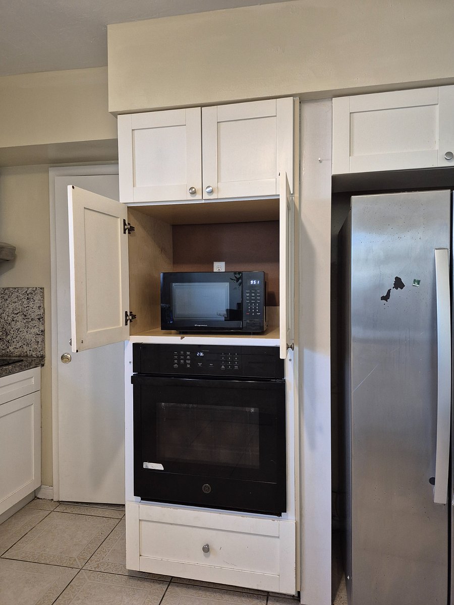Wall oven and microwave