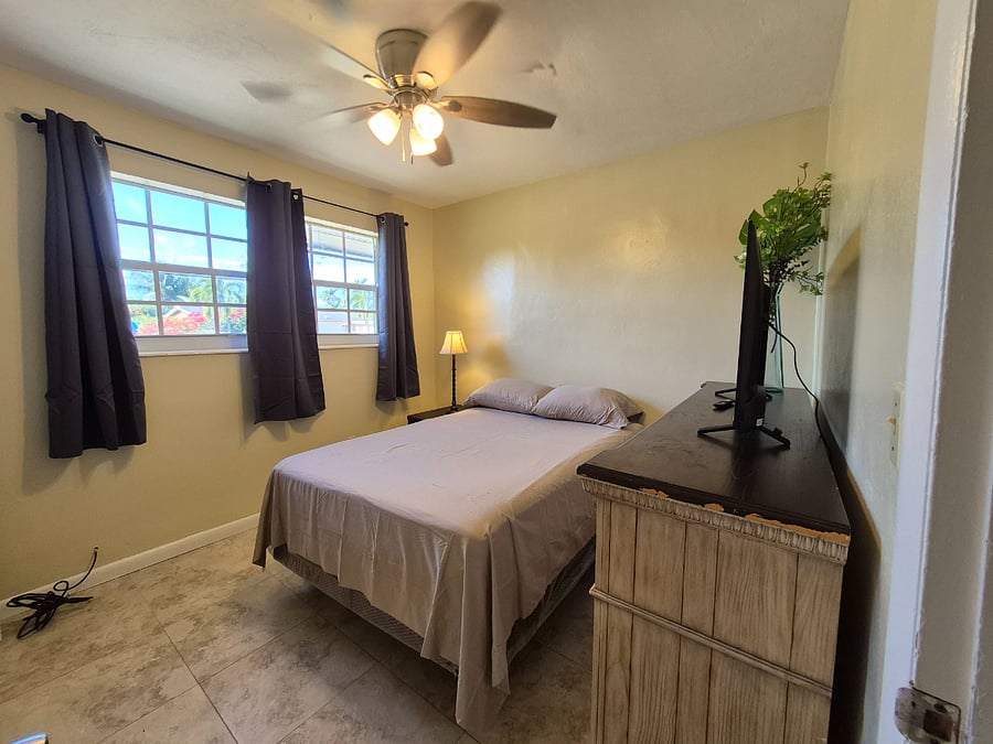 Guest bedroom 2