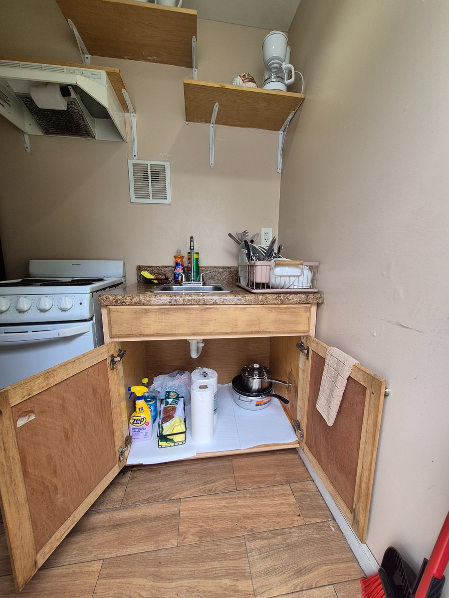 KITCHEN ESSENTIALS