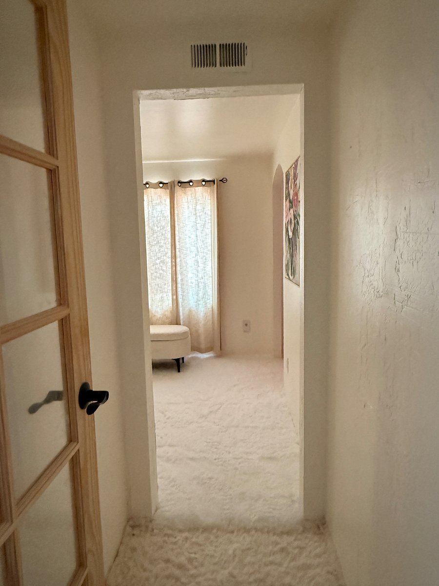 Enter bedroom suite