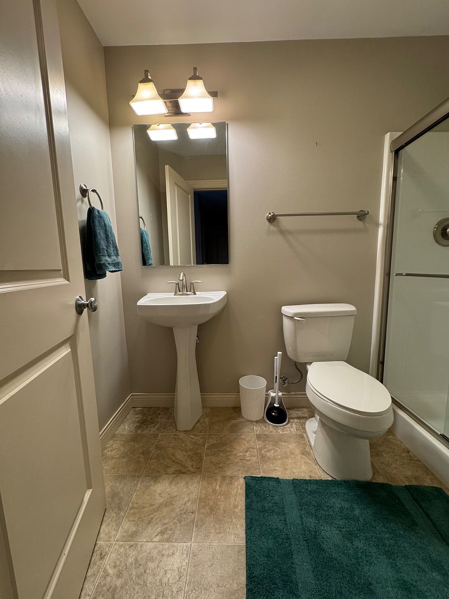 Main floor bathroom