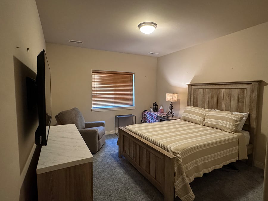 Bedroom 3 (bright)