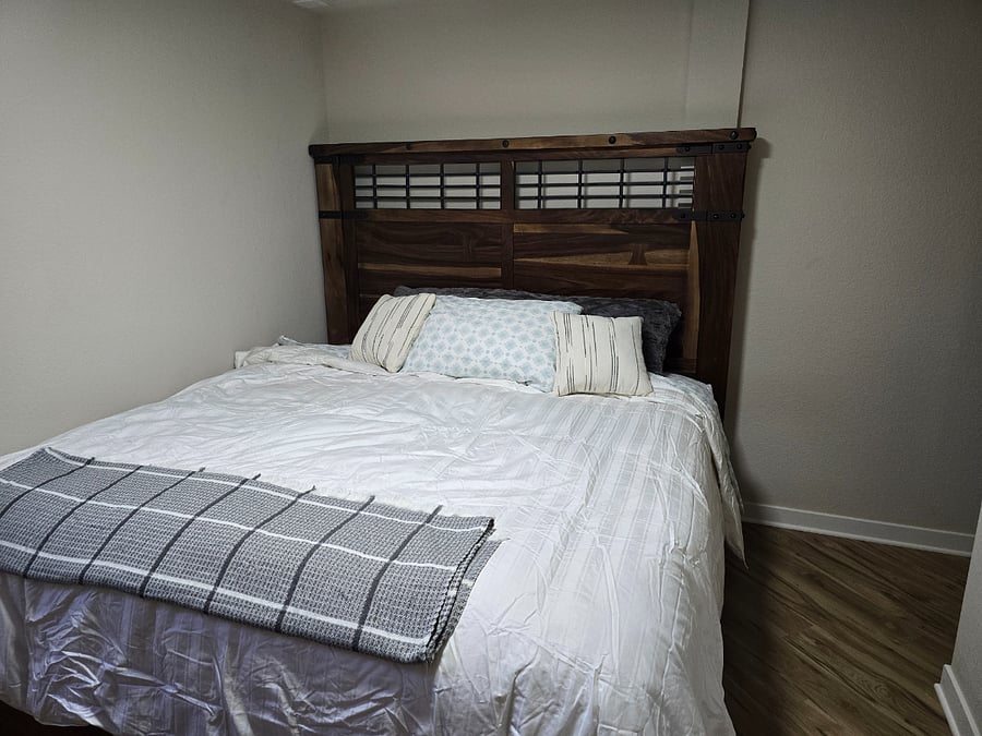 King bedroom downstairs.