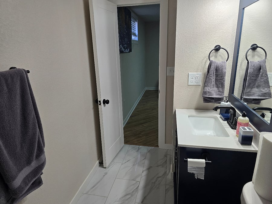 Upstairs bathroom. 