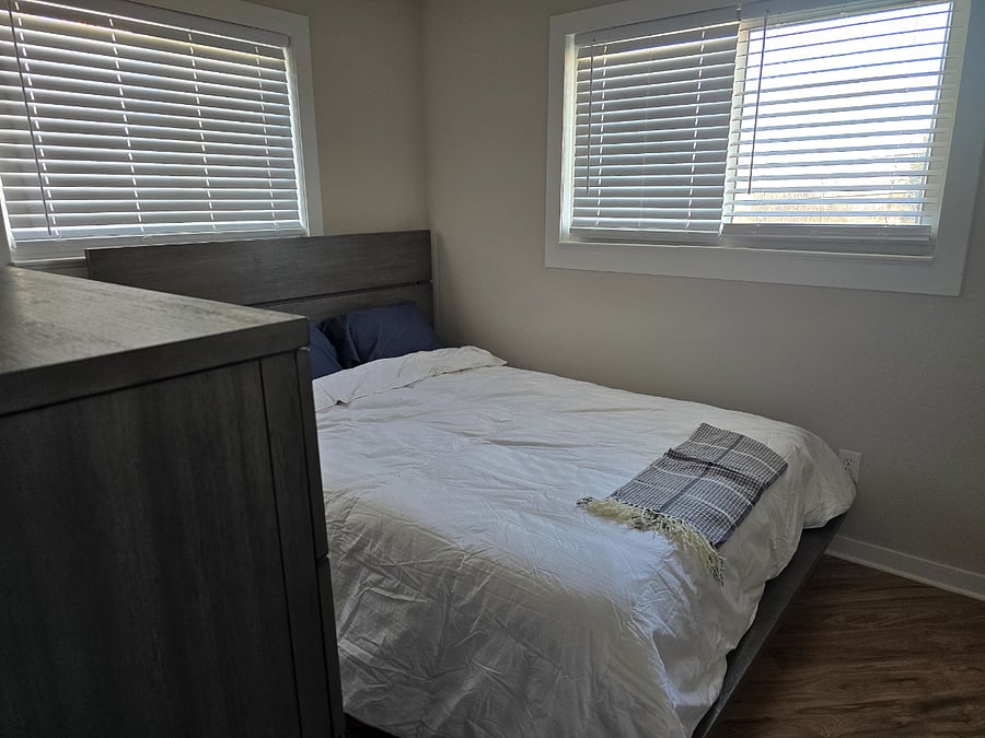 Queen bedroom. 