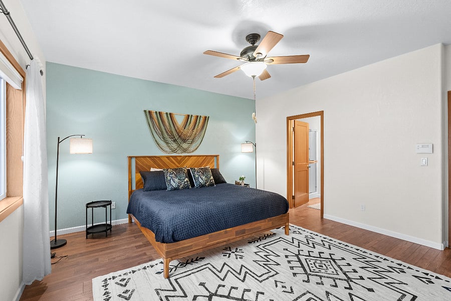 King Master Bedroom 