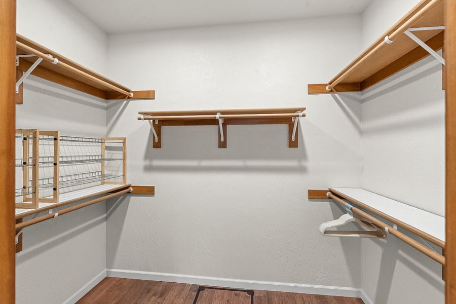 Walk in closet Master bath