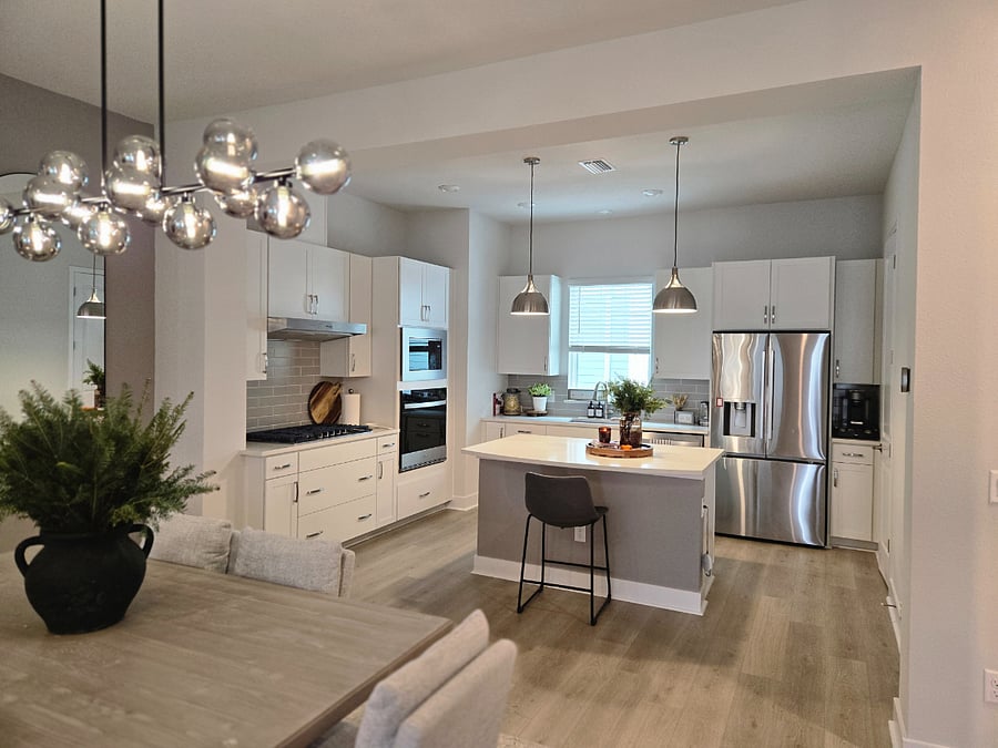 Full use of Chef kitchen on 2nd level