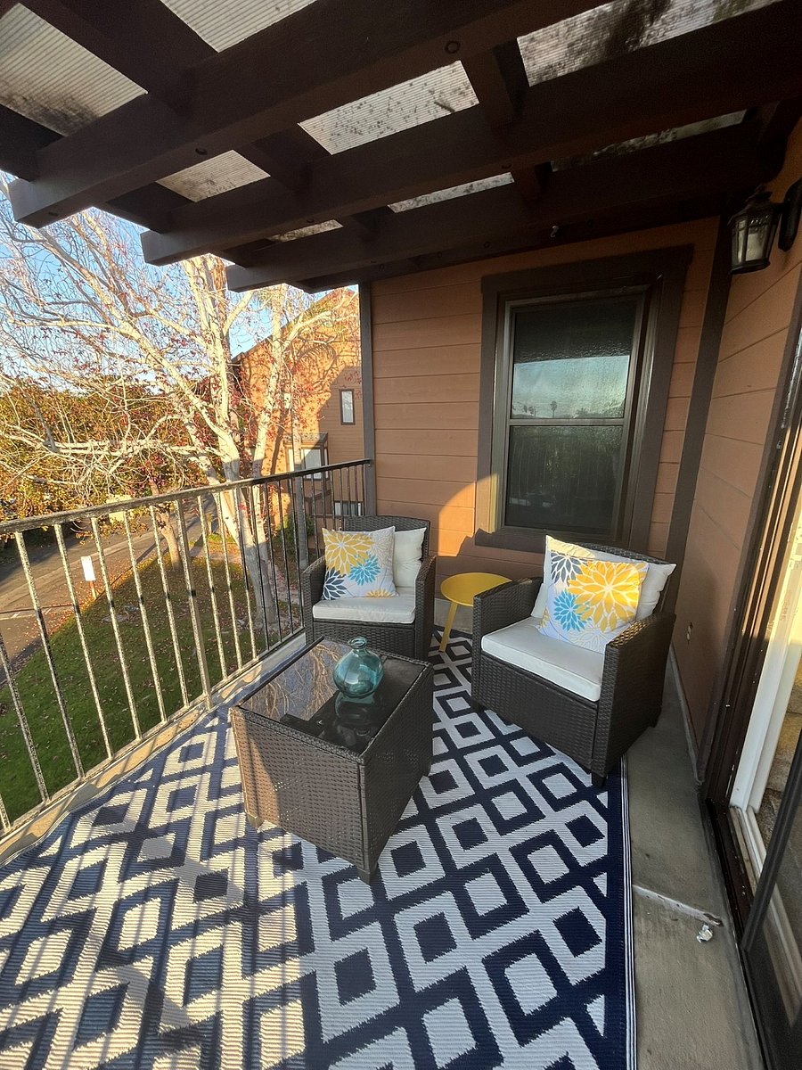Patio off the second primary