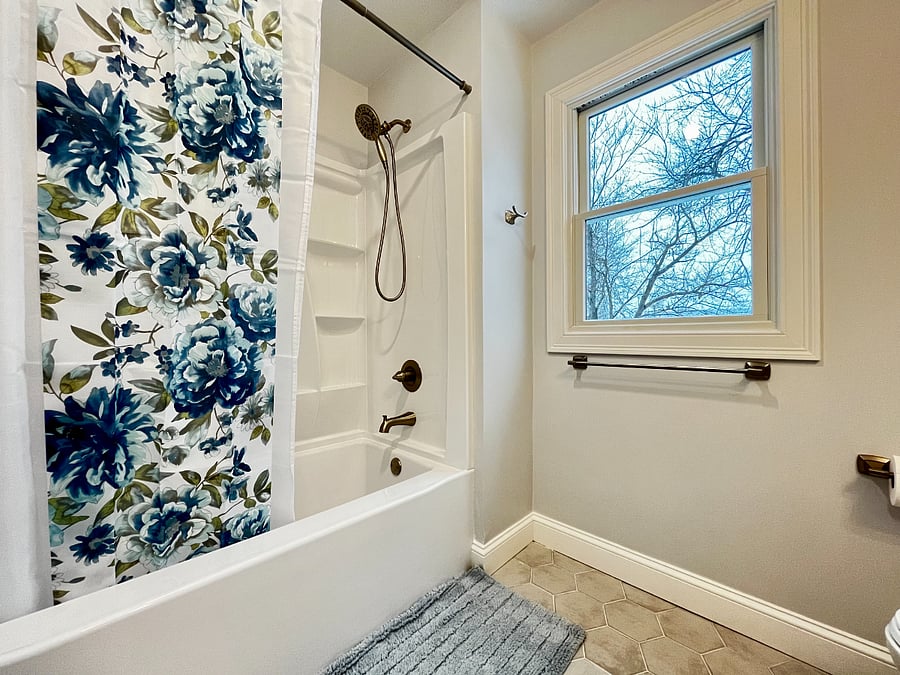 2nd Floor Bathroom #2