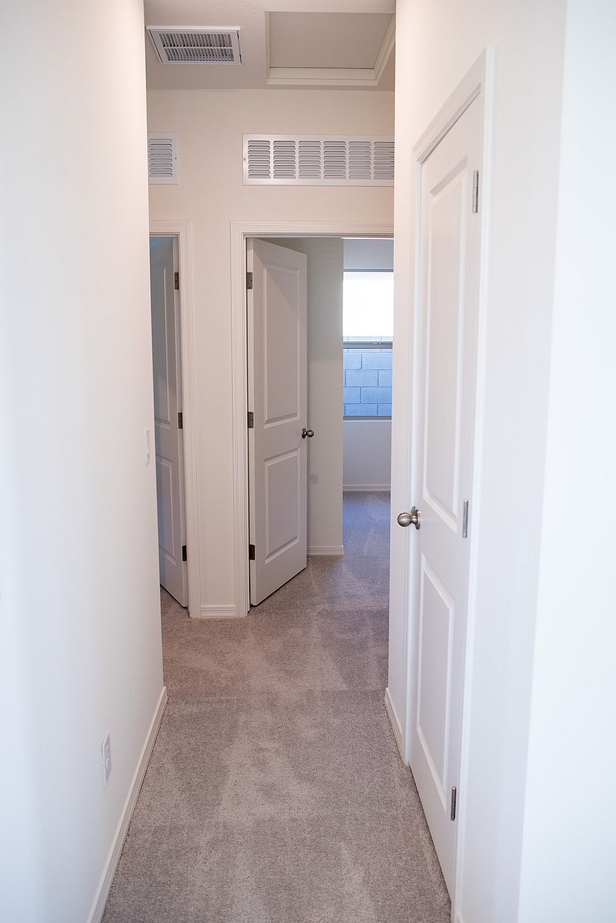 hall to 2 bedrooms