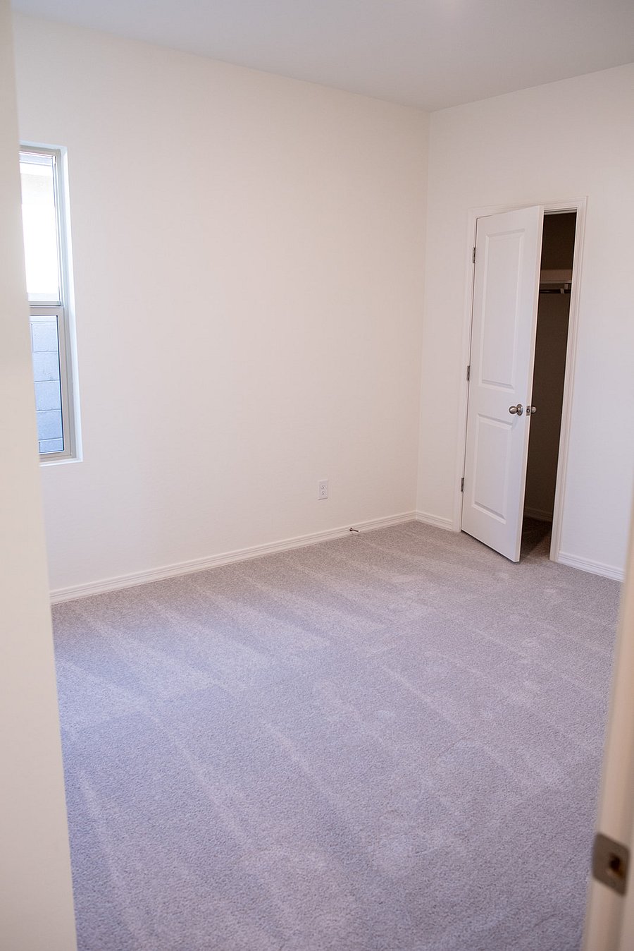 bedroom 2 with closet