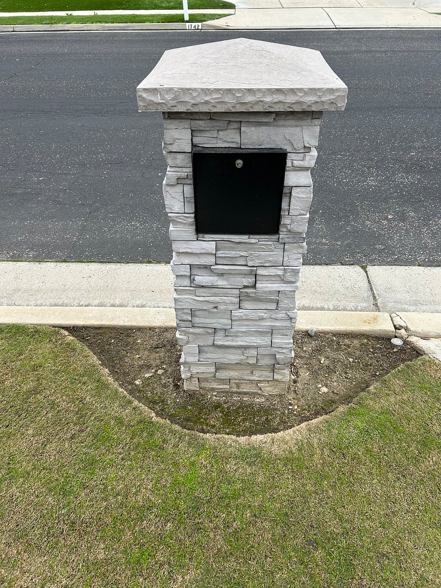Locking Mailbox