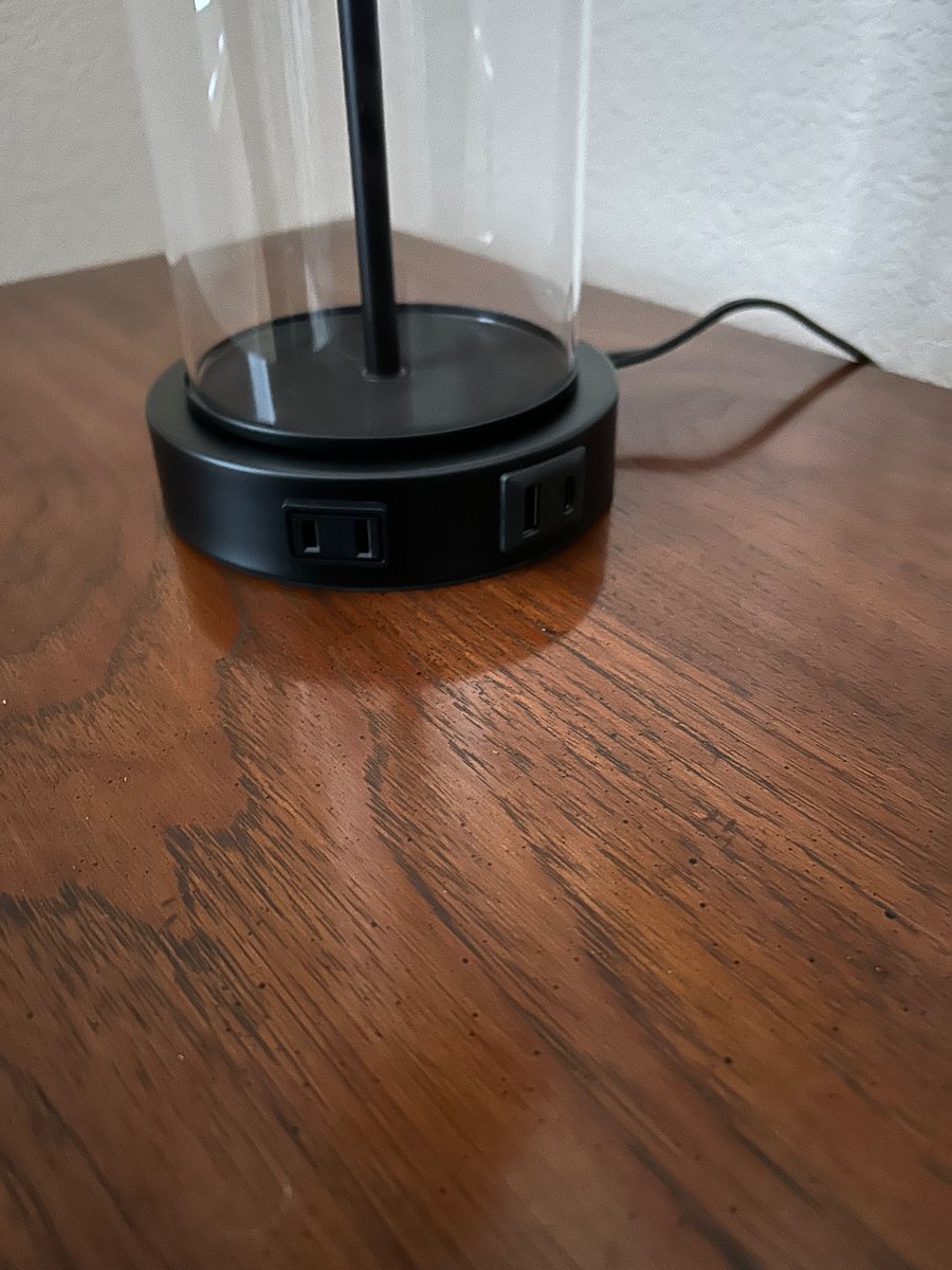 Lamp has 3-way dimmable touch control light with USB C + A ports and one outlet.