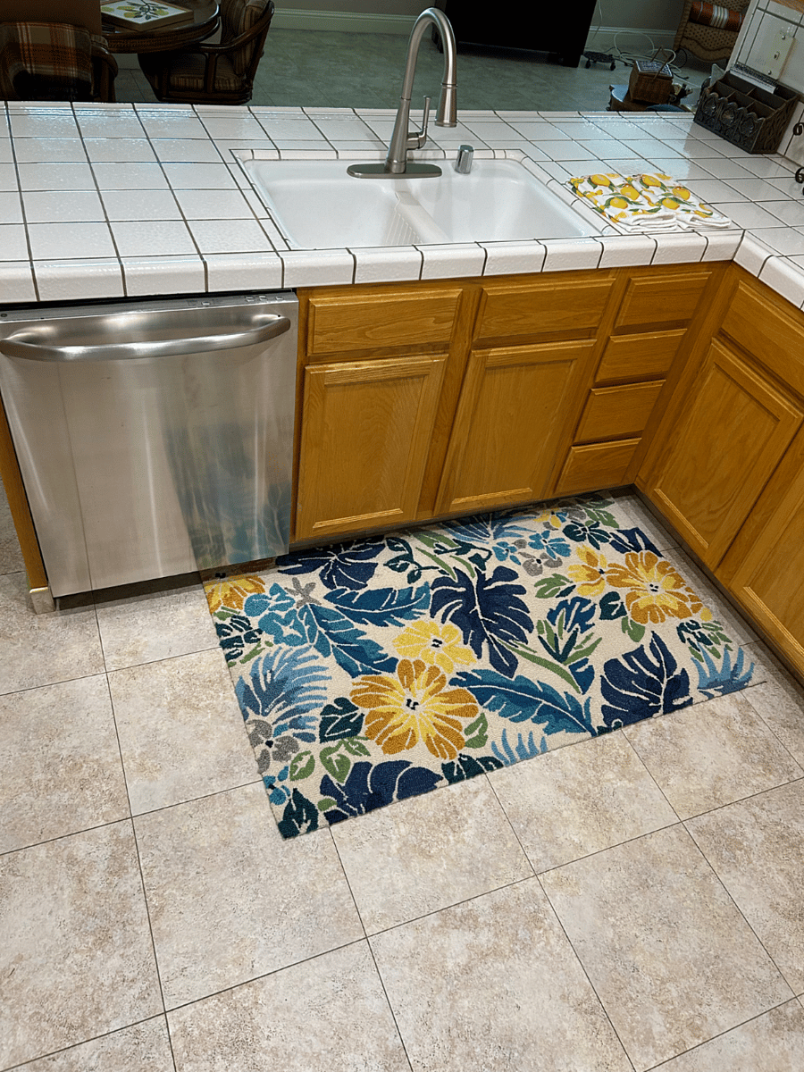 Shared kitchen with dish washer.