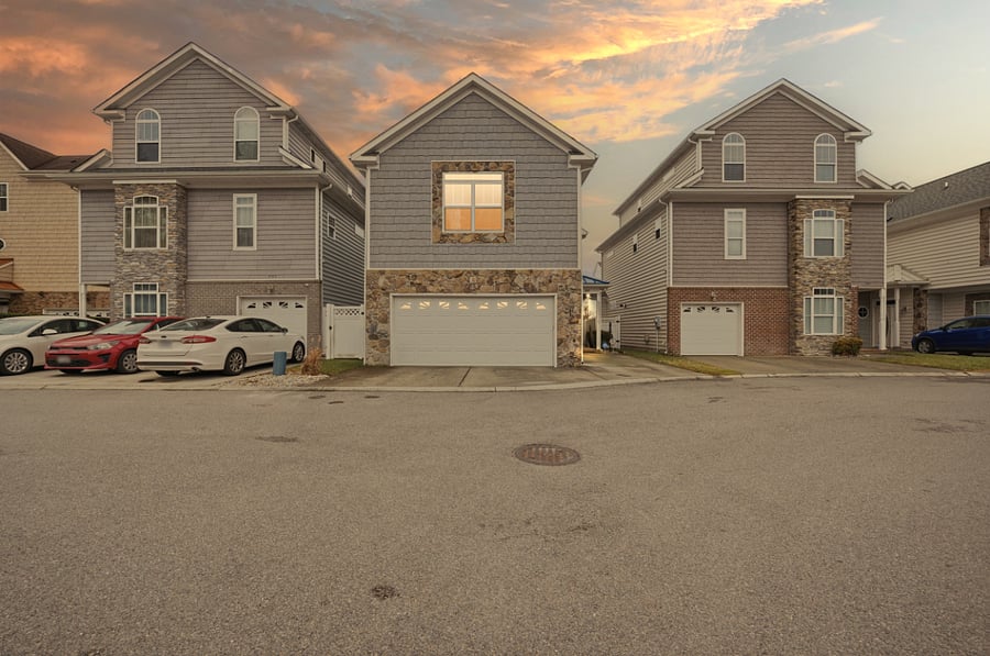 Front view of the property