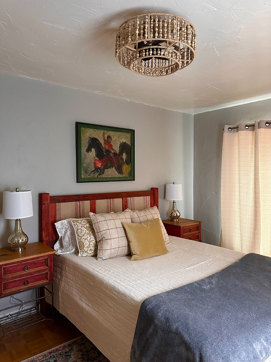Queen Bedroom
