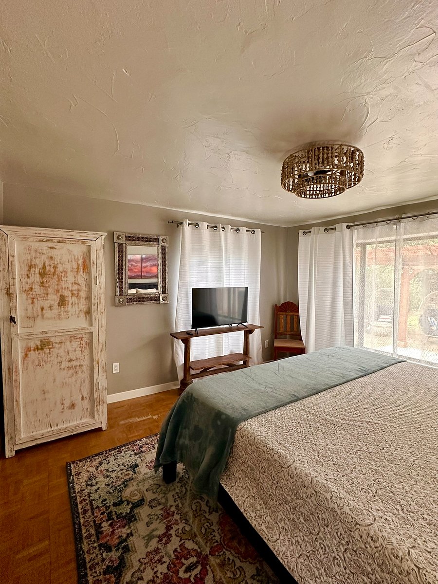 King Bedroom