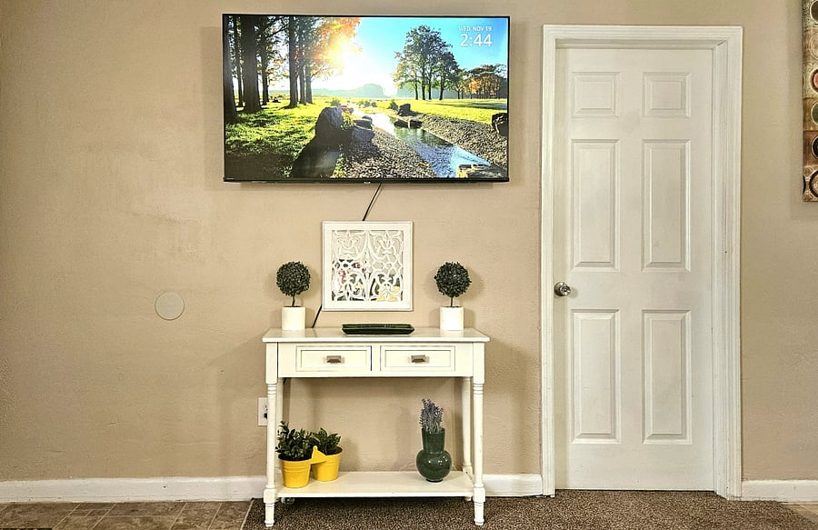 Stream your favorite shows and relax with the fast Wi-Fi.