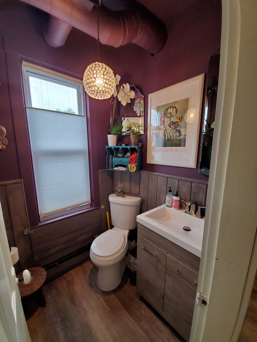 powder room 1st floor
