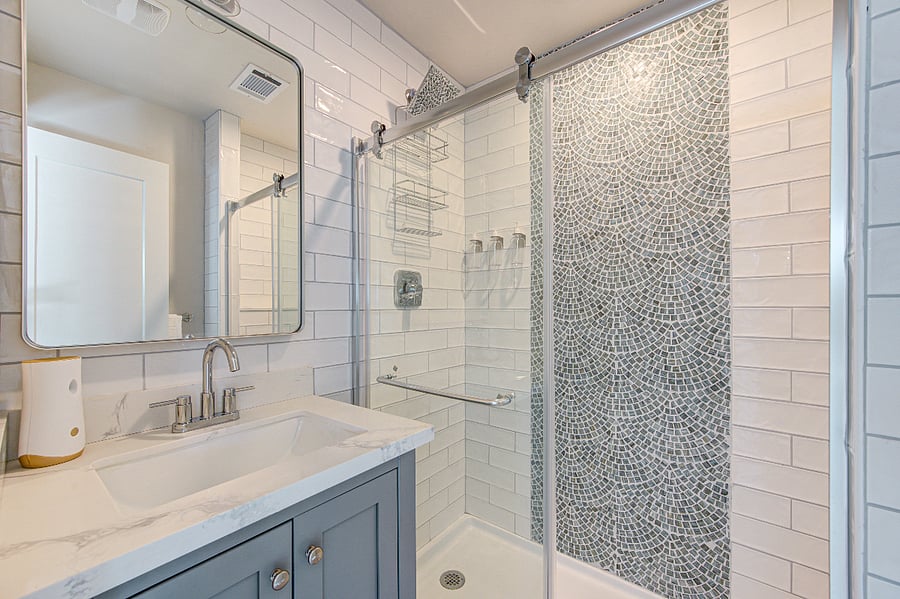 1st Floor Shower