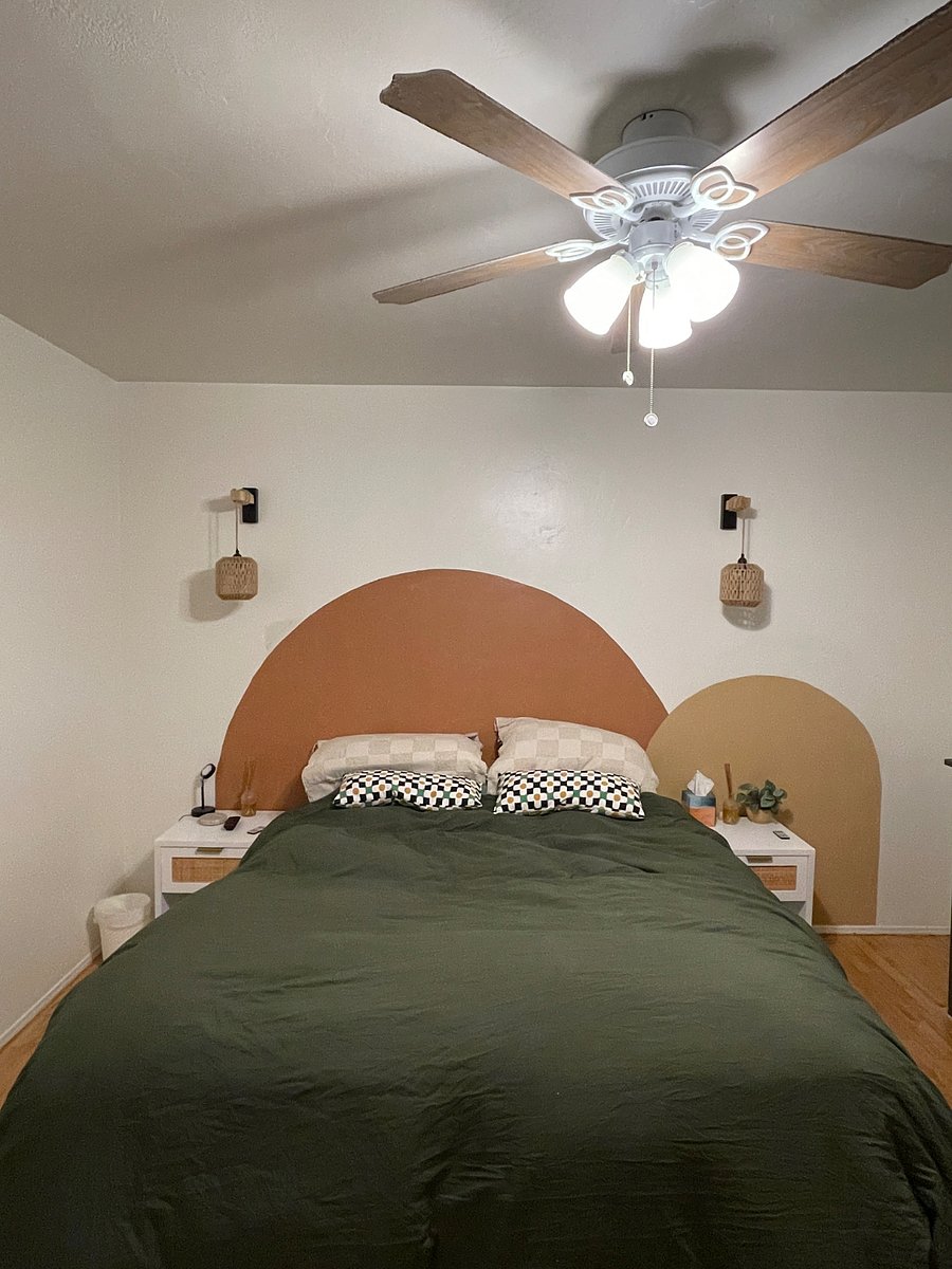 Primary - queen bed, side tables