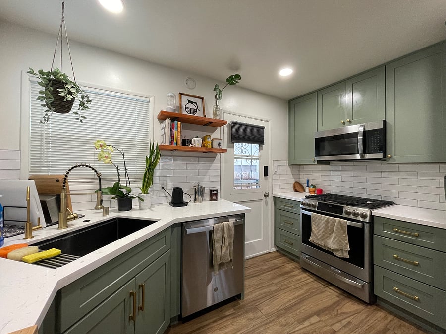 Kitchen - dishwasher