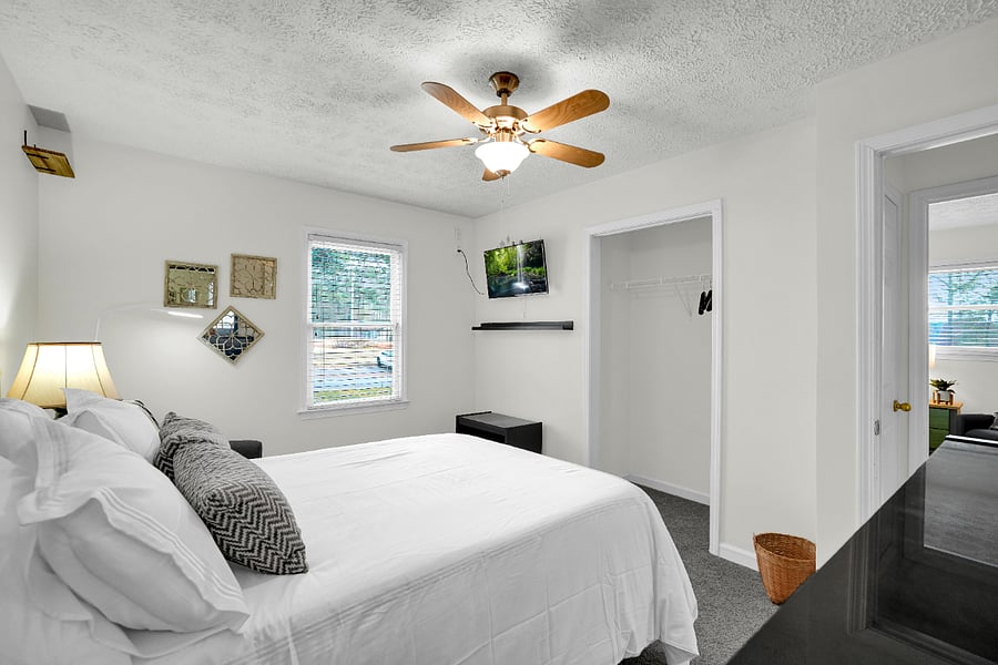 Third bedroom.