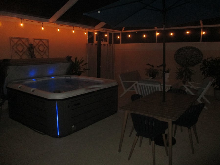 hot tub in private lanai