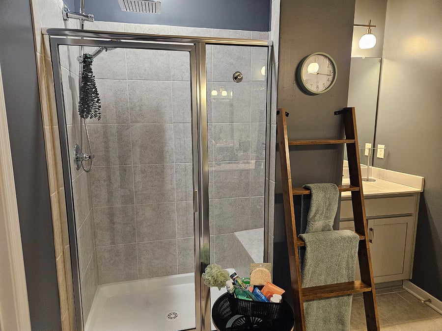 All linens are provided for both the bedroom and bathroom