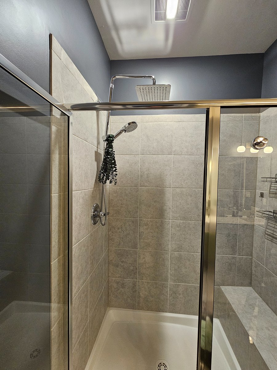 Relax with the small of eucalyptus while taking the rain shower.