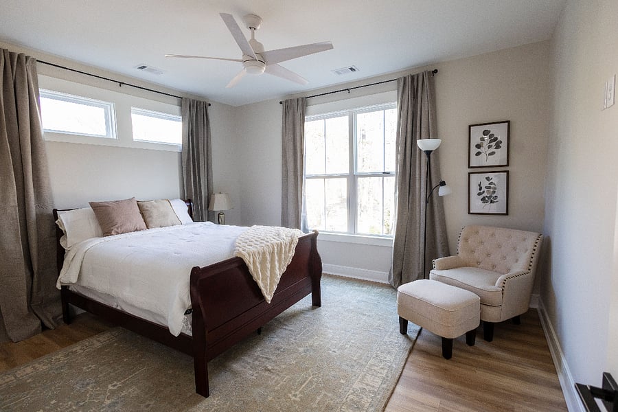 Bedroom 2 (or office)