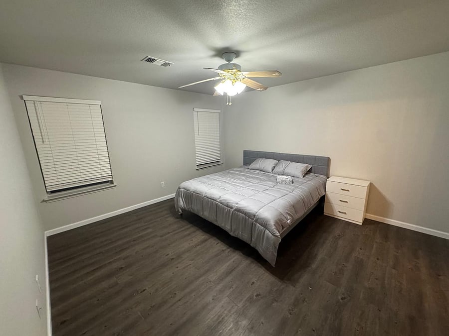Furnished Finder property 942308_1 photo 11