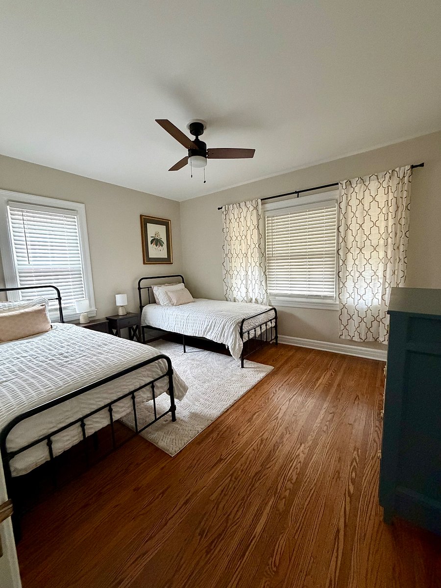 Bedroom #2 - singles/king