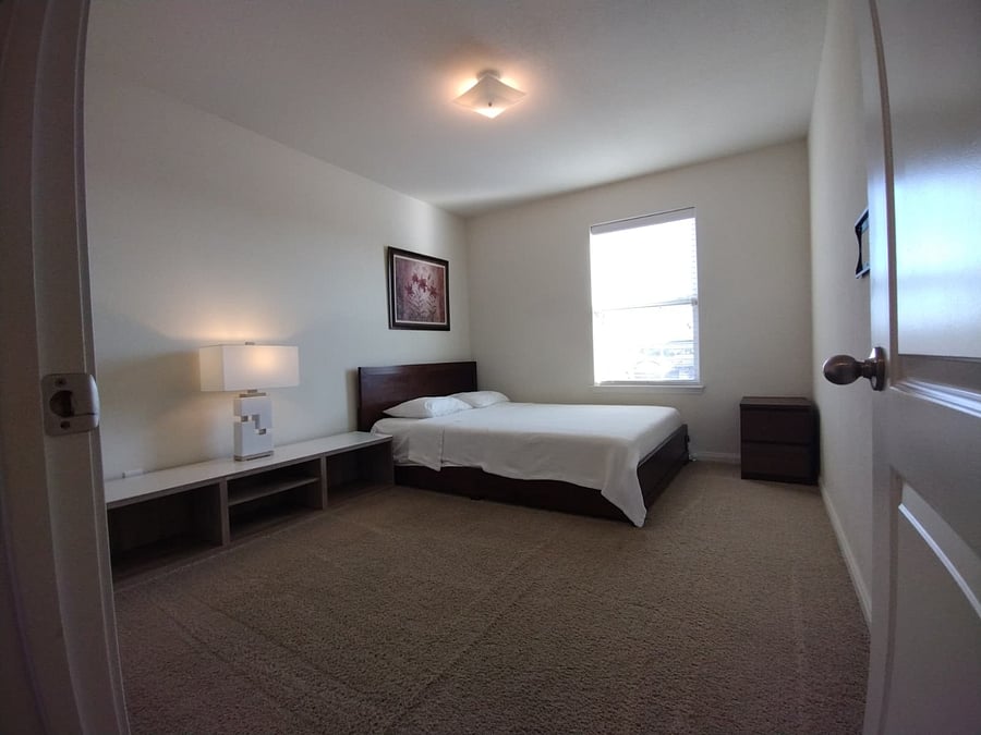Bedroom 3 with Queen size bed
