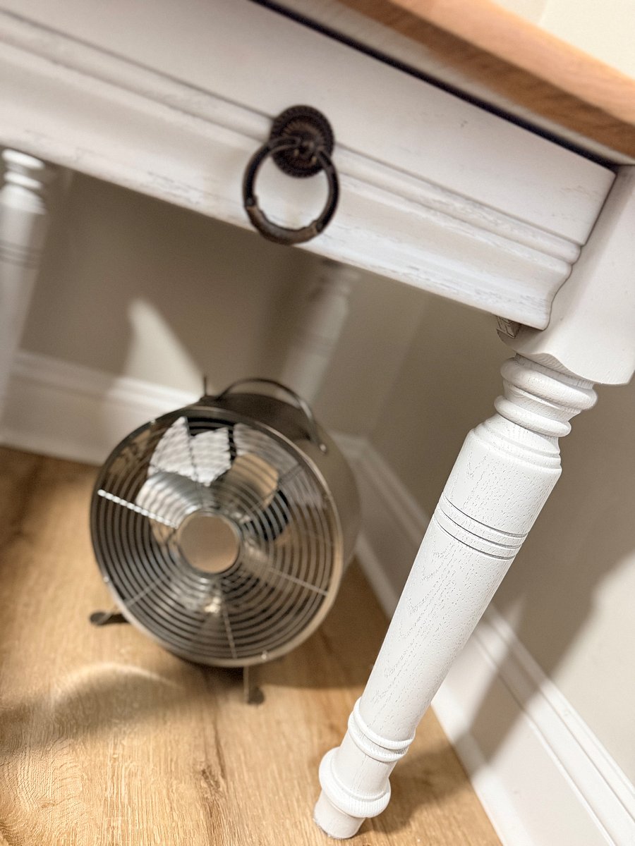 Fan for decoration and/or use in the 3rd room upstairs. Queen bed. 