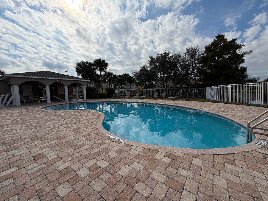 Furnished Finder property 942653_1 photo 1