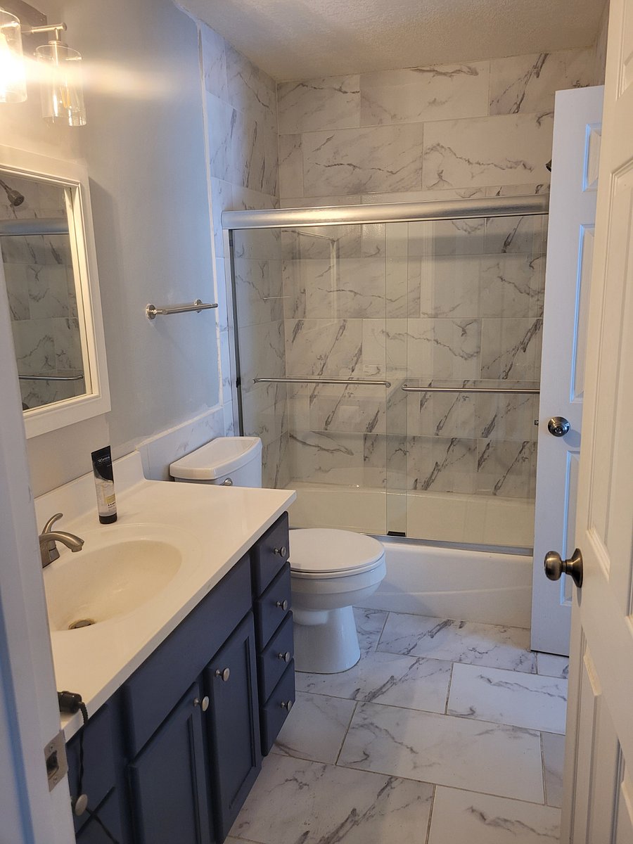 upstairs bathroom