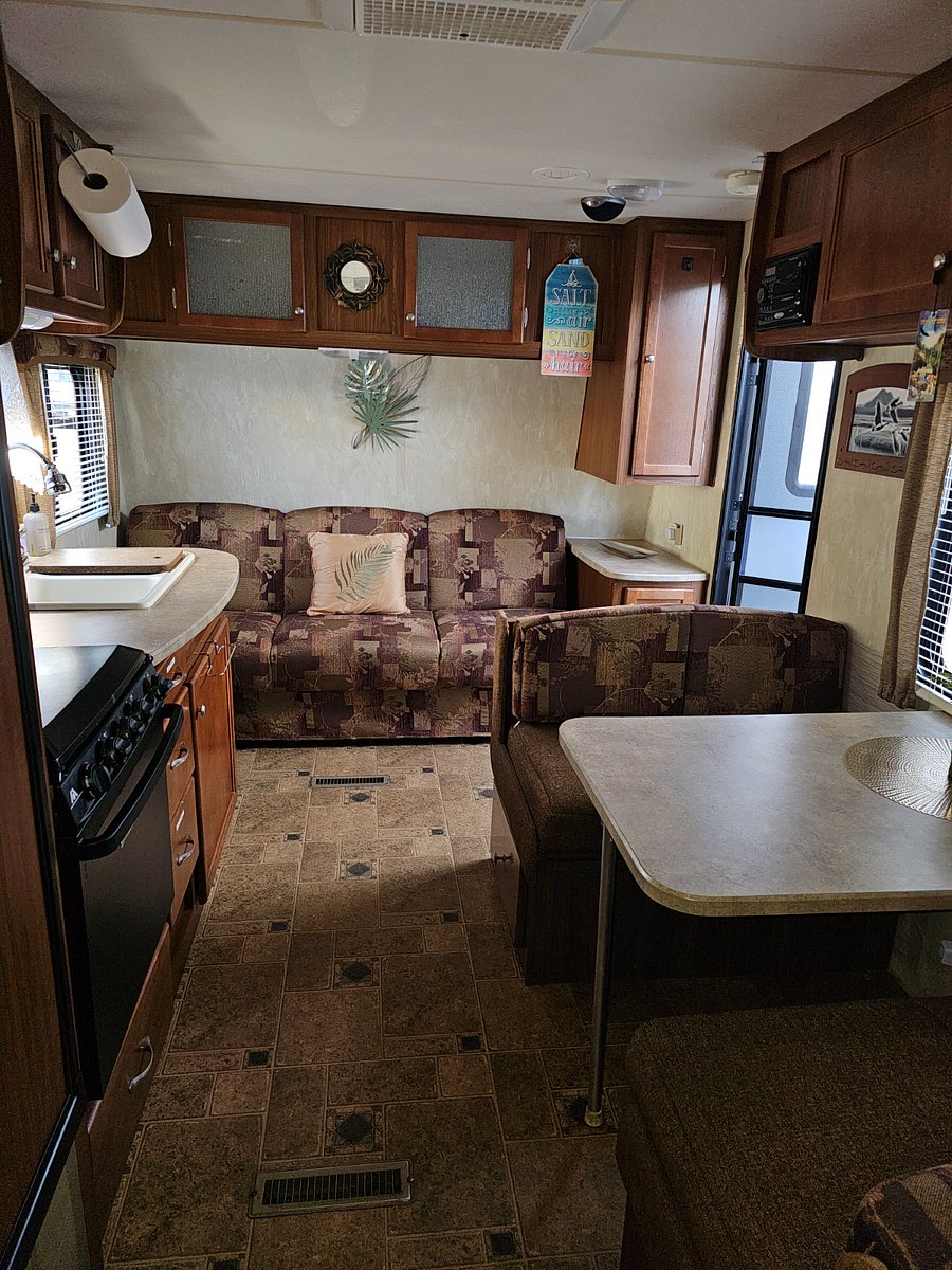 Sofa and pull-out bed.