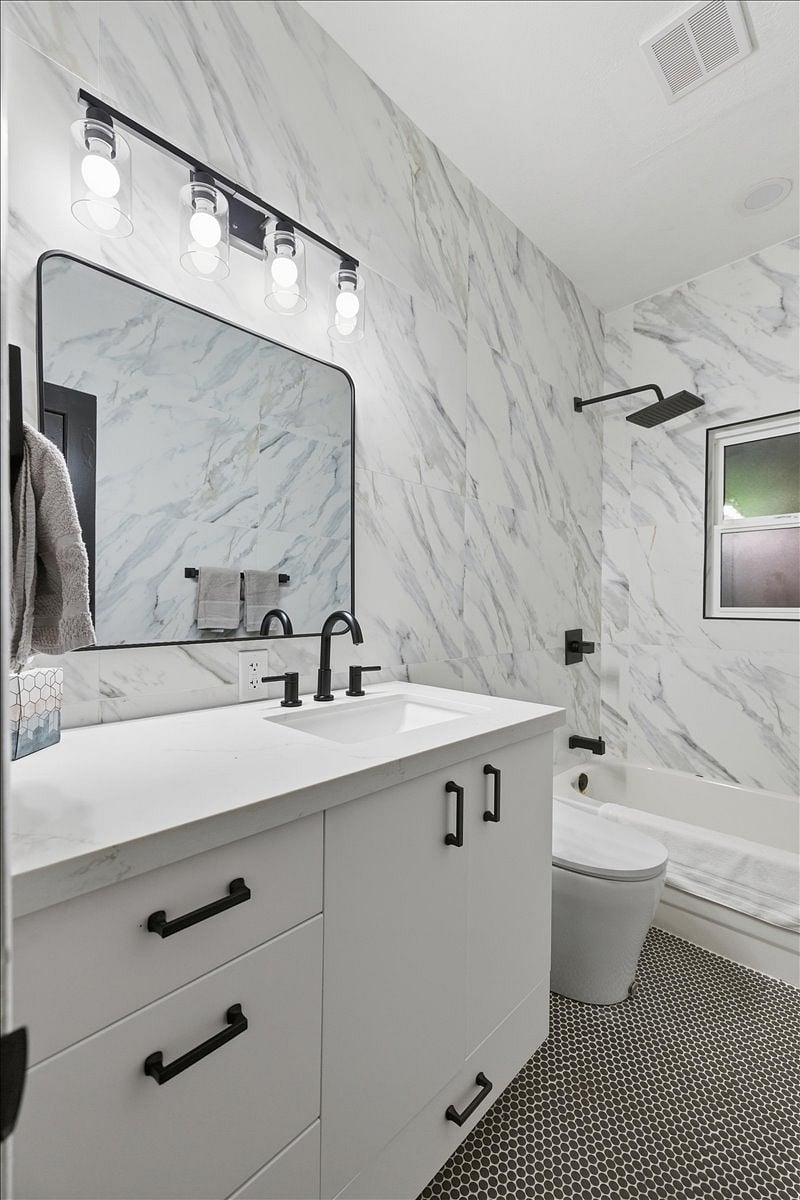 SHARED BATHROOM