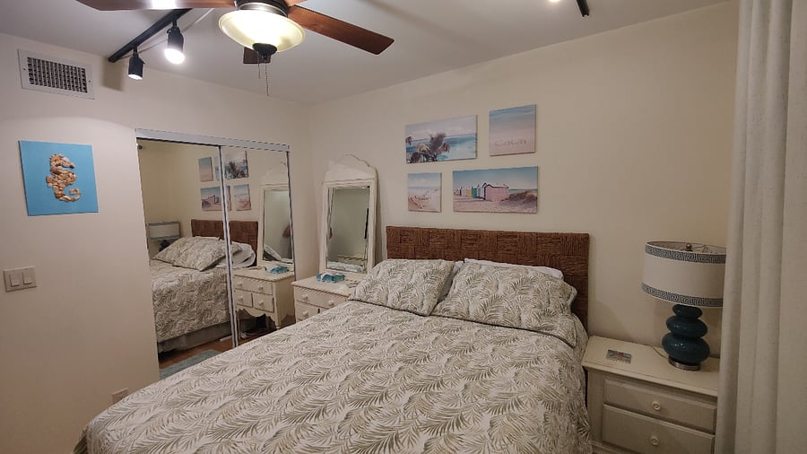 Second bedroom