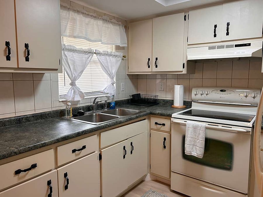 Unit 1 - kitchen