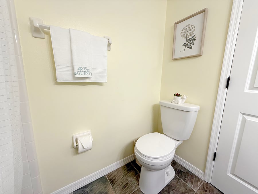 Master Bathroom in-suite
