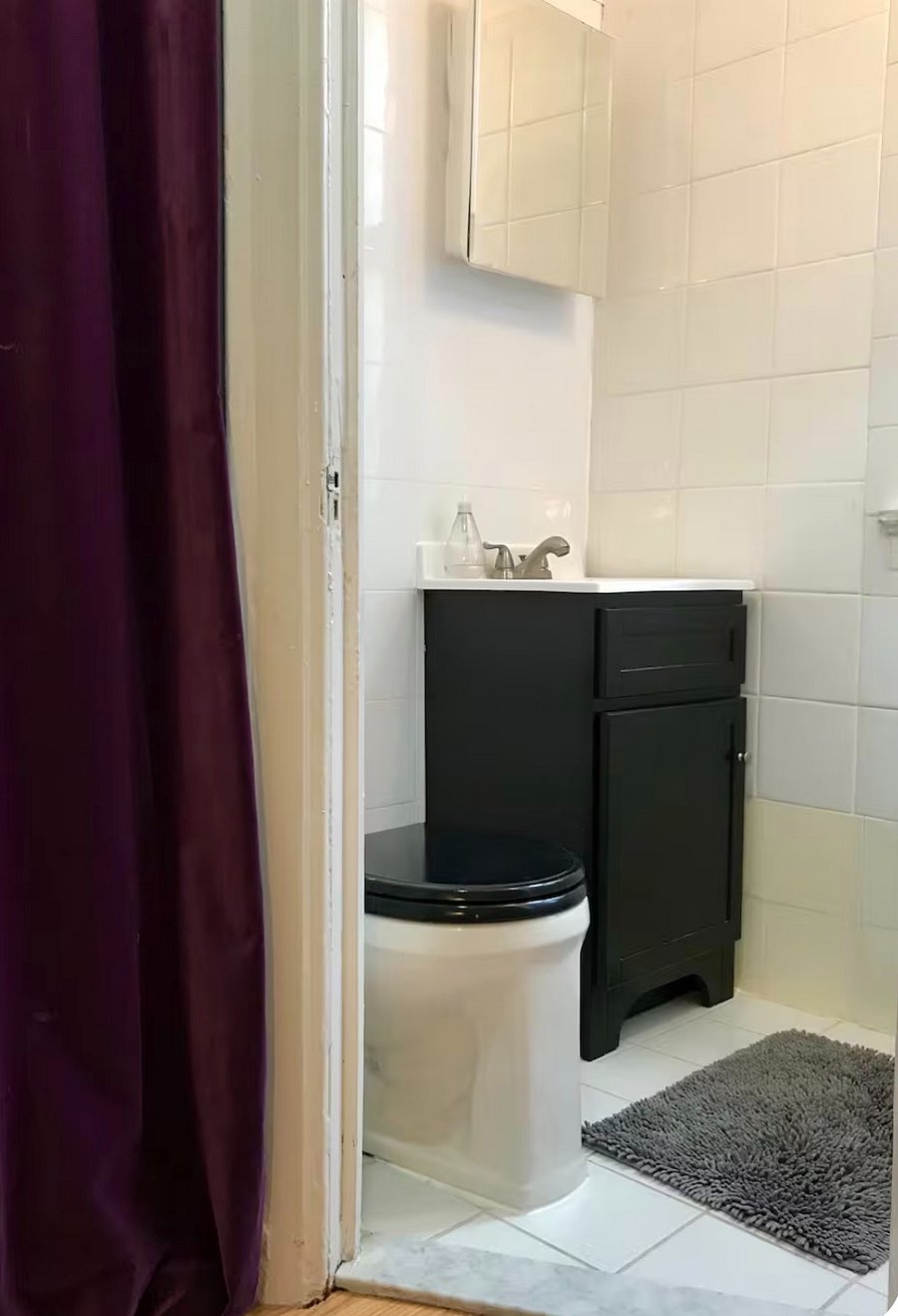 Private En-suite Half Bath