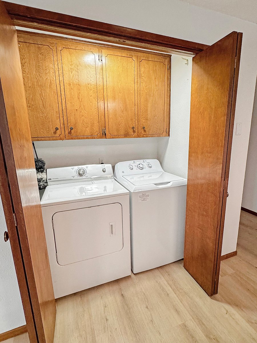 Laundry - Washer/Dryer