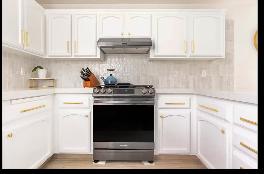 Kitchen equipped with brand new Samsung appliances