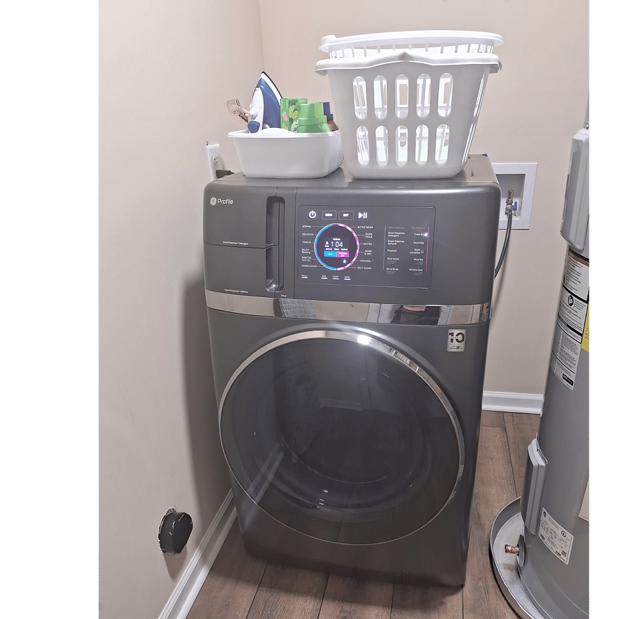 Space-saving washer-dryer combo does it all ...