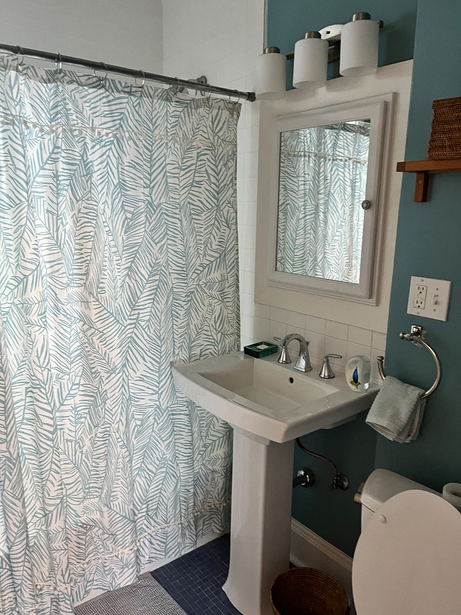 Upstairs bathroom