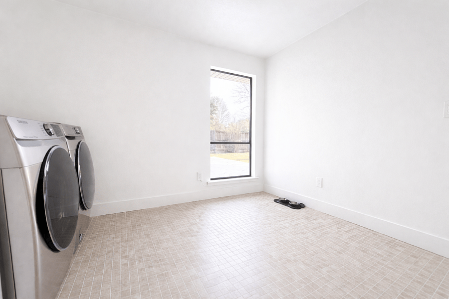 Extra large laundry / mudroom